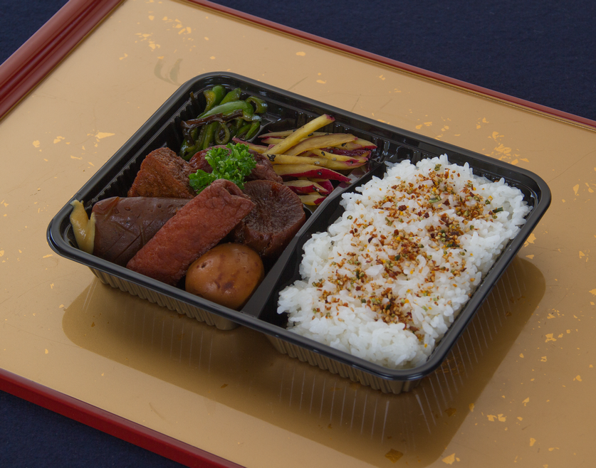 ご支援をいただき ありがとうございます😊
今日のお弁当は名古屋味噌おでんとサツマイモのきんぴら、ピーマンの昆布和えです。🍱 2021/09/26